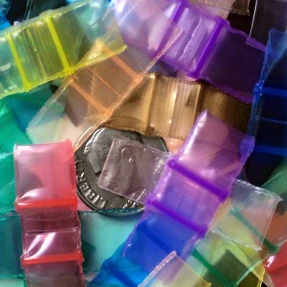 All Sizes & Designs & Colors Mix - 3838 - 4040 Apple 180+ Bags - Picture 8 of 16